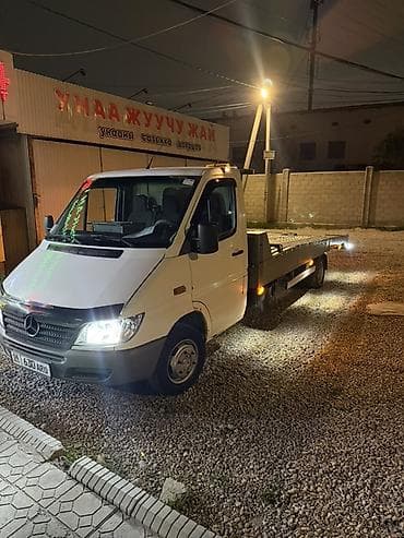 скутер в росрочку: Эвакуатор, Mercedes-Benz, 2003 г., Прямая — 4