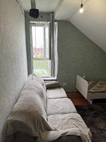 Однокомнатная квартира сдаю район щербакова советская на третьем этаже — 1