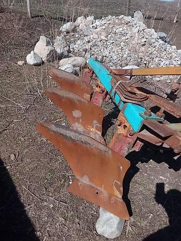 микро гес: Навесной оборотный плуг, трехкорпусный Соко Чуй облусунда, Бишкектен — 4