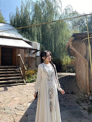 Свадебные платья и аксессуары: Платье на кыз узатуу, M, С корсетом, Б/у, цвет - Белый — 1