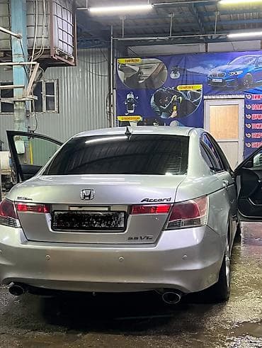Honda Accord: 2010 г., 3.5 л, Автомат, Бензин, Седан
