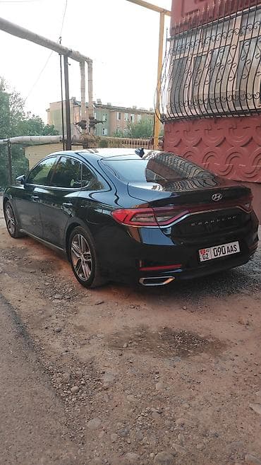Hyundai Grandeur: 2017 г., 3 л, Автомат, Газ, Седан — 3