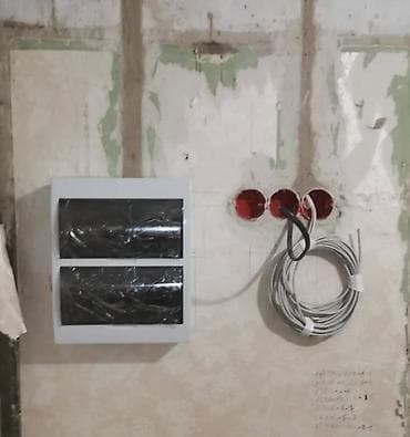 услуги электрика круглосуточное: Электрик | Установка счетчиков, Установка стиральных машин, Демонтаж электроприборов Больше 6 лет опыта — 8