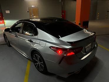 срочно гарит: Toyota Camry: 2019 г., 2.5 л, Автомат, Бензин, Седан — 4