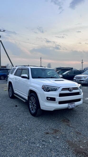 Toyota 4Runner: 2022 г., 4 л, Автомат, Бензин, Внедорожник