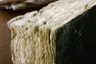 утеплитель для потолка: ТЕХНОНИКОЛЬ Шумозащита СТО 72746455-3.2.15-2023 Высокие показатели — 10