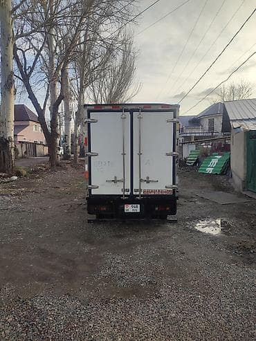 Легкий грузовик, Isuzu, Стандарт