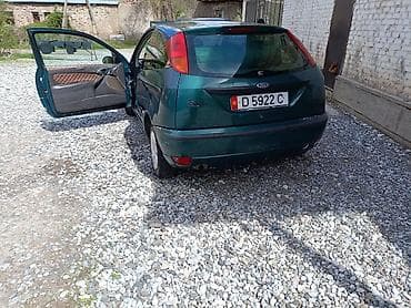Унаа: Ford Focus: 2002 г., 1.6 л, Кол менен иштөөчү, Бензин, Хетчбек — 3
