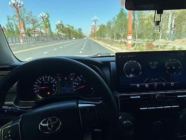 r20 285 50: Toyota 4Runner: 2017 г., 4 л, Автомат, Внедорожник — 5