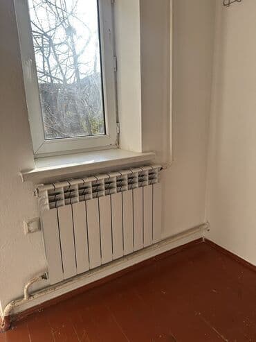 сдается частный дом восток 5: 30 м², 2 комнаты, Подвал, погреб, Бронированные двери, Забор, огорожен — 5