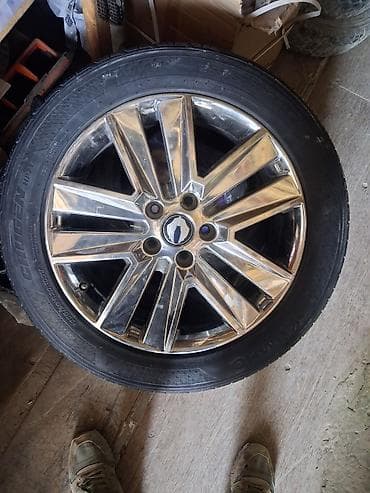 резина 16 с: Колесо в сборе: литой хромированный диск + шина Kumho Crugen HP71 — 4