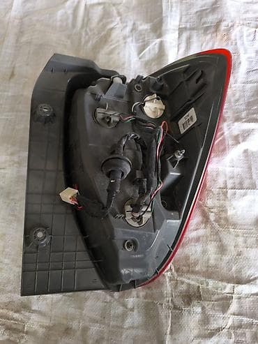 s7 fe: Задний левый фонарь в сборе для автомобиля (комбинированный — 1