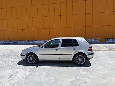 Volkswagen Golf: 2003 г., 1.6 л, Кол менен иштөөчү, Бензин, Хетчбек — 3