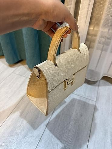 armani code: Классическая сумка, Armani, Китай, Материал: Экокожа, Жёсткая конструкция, Женские, Б/у — 2