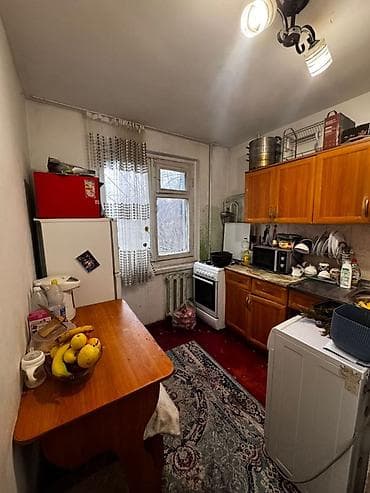 на балкон: Сдаётся. Депозит 15000 сом застеклённая лоджия/балкон с распашными — 8