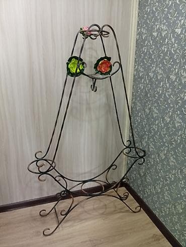 кок талаа: Гүлдөр үчүн текче, этажерка, Темир — 1