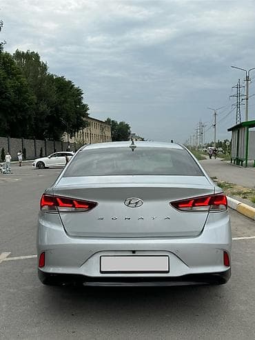 Hyundai Sonata: 2019 г., 2 л, Автомат, Газ, Седан — 2