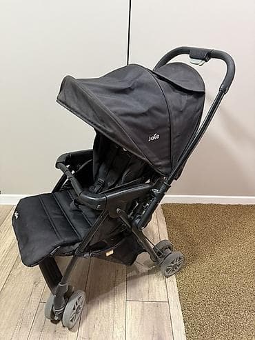 Прогулочная коляска Joie (черная) - Легкая и компактная, удобна для