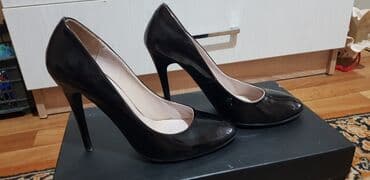 женские брендовые туфли недорого: Продаю классные осень зима сапоги пару раз только одевала. женские — 9