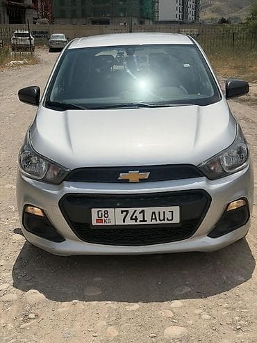 Продажа авто: Chevrolet Spark: 2017 г., 1 л, Автомат, Бензин, Хэтчбэк — 3