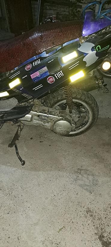 suzuki 100: Скутер Yamasaki/Emate, 150 см³, на ходу. Основное: - Двигатель 150 — 3