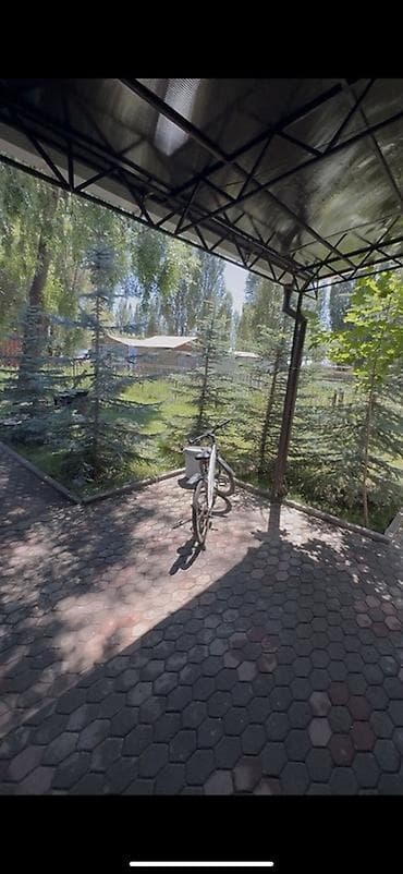 Ысык-Көлдө эс алуу: Сдается коттедж (16 мест) сдаем от 4 человек. можем и на полу — 4