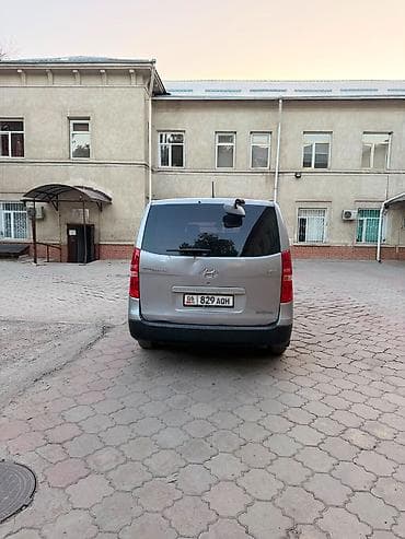 byd e7: Hyundai H-1: 2018 г., 2.5 л, Автомат, Дизель, Фургон — 4