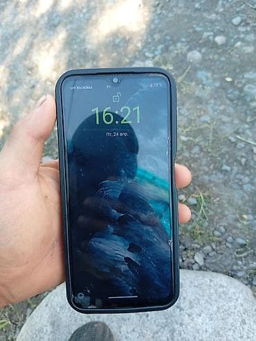 iphone 11 64: Realme C35 — 1