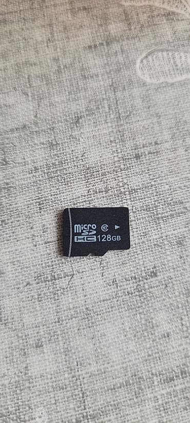 Карта памяти microSD, 128 GB. Характеристики: - Форм‑фактор: microSD