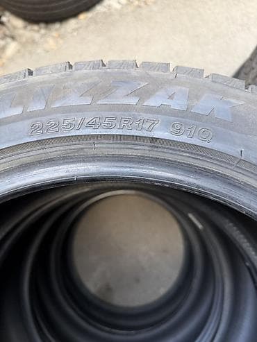 rf1 rf2: Комплект зимних шин Bridgestone Blizzak VRX-3 - Размер: 225/45 R17 - — 7