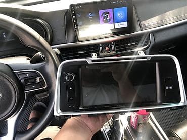 Штатная мультимедийная система (головное устройство) для автомобиля