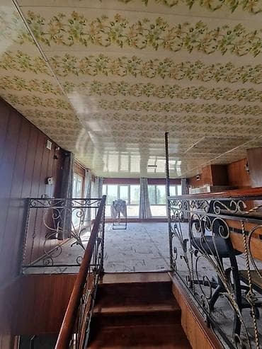 Комнаты: Очень срочно!!! Продаётся жилой дом 274кв м с большим двором и — 7