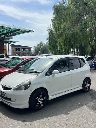 Honda Fit: 2003 г., Вариатор, Бензин, Купе