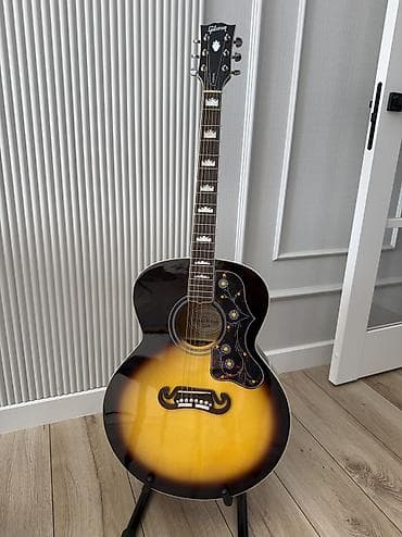 Аккордеоны: Gibson J-200 – легендарная акустическая джамбо-гитара. Основные — 1