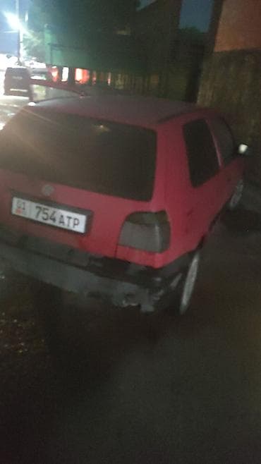 Volkswagen Golf: 1992 г., 1.8 л, Кол менен иштөөчү, Бензин, Хетчбек lalafo.kg да Volkswagen Golf: 1992 г., 1.8 л, Кол менен иштөөчү, Бензин, Хетчбек
