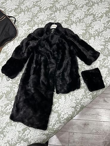 Мырзалардын бут кийими: Срочно продается шуба-трансформер!!!! Состояние как новой!!! Одевали — 4