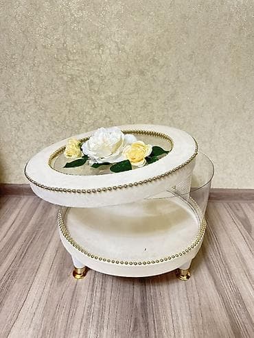 Декоративная подставка-органайзер для тортов/десертов/аксессуаров -