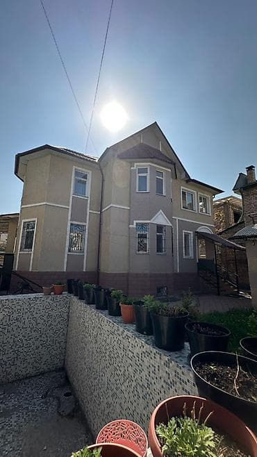 юг 2 мкр: 370 м², 6 комнат, Утепленный — 1
