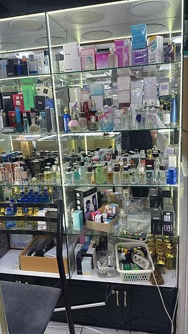 Продаю витрины