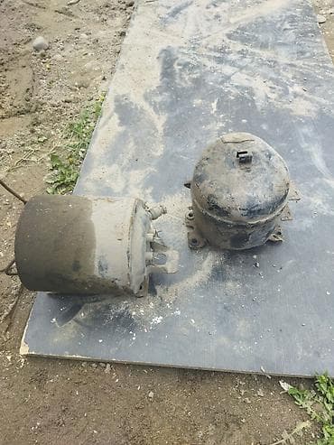 Компрессоры от бытовой холодильной техники (2 шт.) Описание: - Два