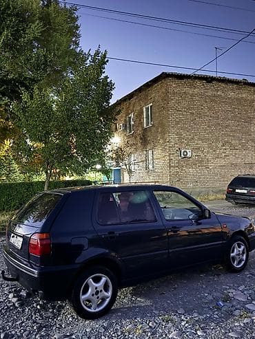 mini kuper: Volkswagen Golf: 1995 г., 1.6 л, Механика, Бензин, Хэтчбэк — 2