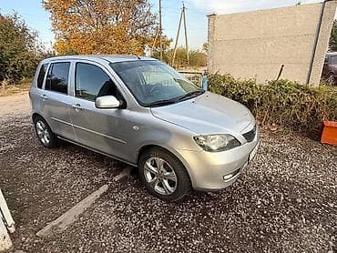 Mazda Demio: 2004 г., Механика, Бензин, Хэтчбэк