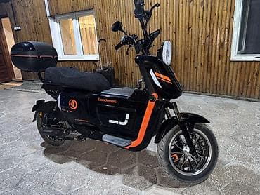 Электроскутер Ecodemes EVO V-30 Компактный городской электроскутер в