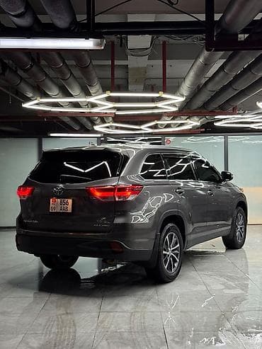 Toyota Highlander: 2019 г., 3.5 л, Автомат, Бензин, Кроссовер — 2