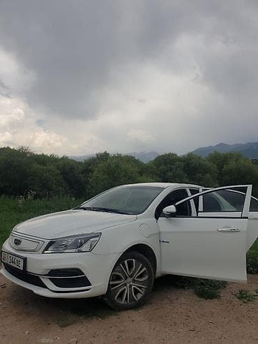 Geely: Geely Emgrand GT: 2019 г., Робот, Электромобиль, Седан — 3