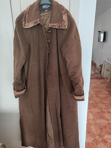 Личные вещи: Дублёнка короткая в отличном состоянии размер М, цвет бежевый 1000 — 3