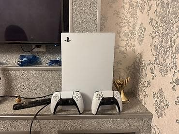 PlayStation 5 (версия с дисководом) Комплектация: - Игровая консоль
