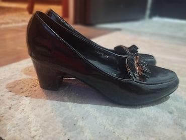 сланцы тапочки: Каждый по 200 сом . Размер 37-38. В хорошем состоянии — 6