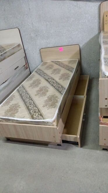 односпальная гарнитуры: Односпальная кровать, Новый, С матрасом, длина - 190 см — 10