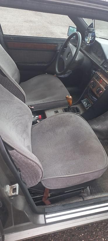 капот мазда: Mercedes-Benz W124: 1990 г., 2.3 л, Механика, Бензин, Седан — 10